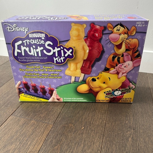 Vintage‎ RARE Disney Winnie the Pooh fruit stick kit NEW - Picture 1 of 9